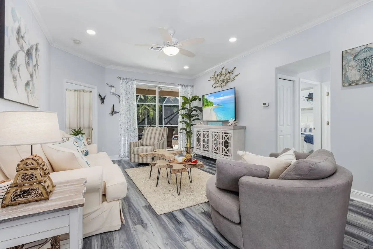 Blue Bayou Oasis * Luxury Pool Home & Sunshine! Sunrise Pool Views — photo 2