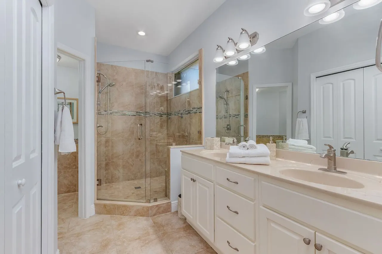 Blue Bayou Oasis * Luxury Pool Home & Sunshine! Sunrise Pool Views 15