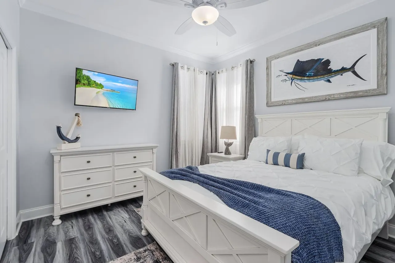 Blue Bayou Oasis * Luxury Pool Home & Sunshine! Sunrise Pool Views 16