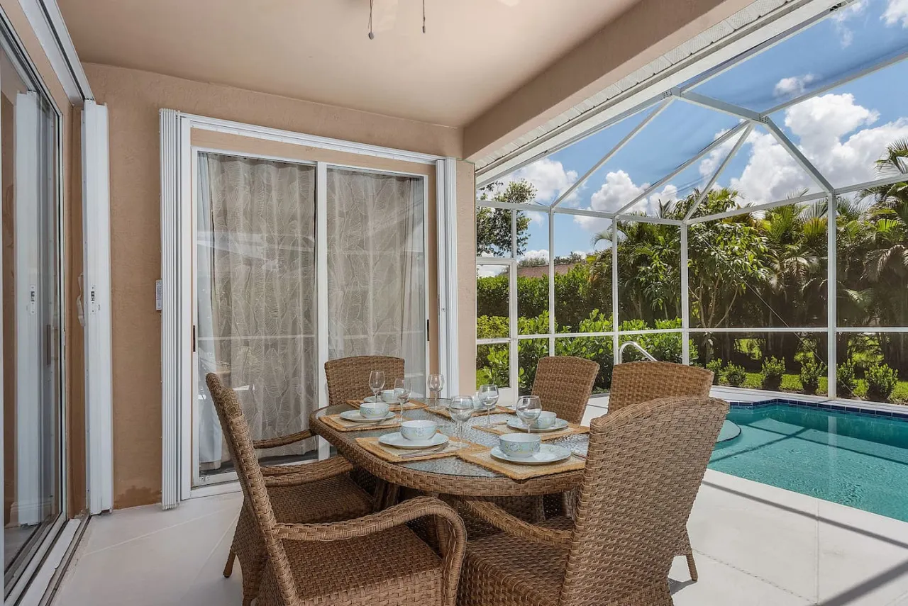 Blue Bayou Oasis * Luxury Pool Home & Sunshine! Sunrise Pool Views — photo 3