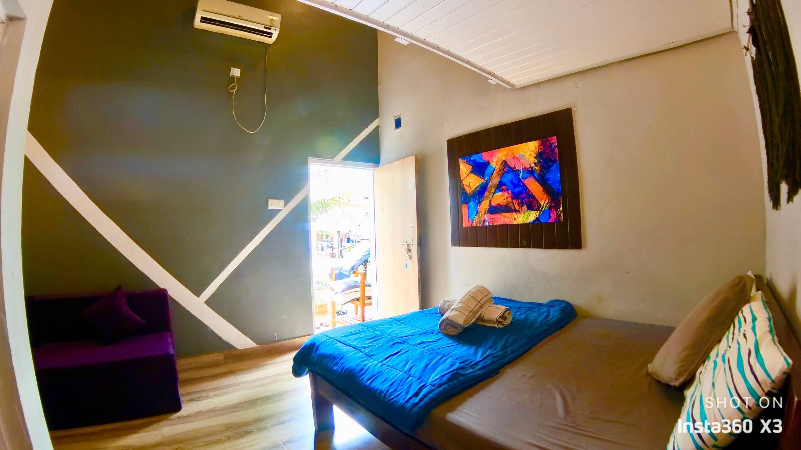 Indigo Beachfront Cottage - Tune of Ocean — photo 2