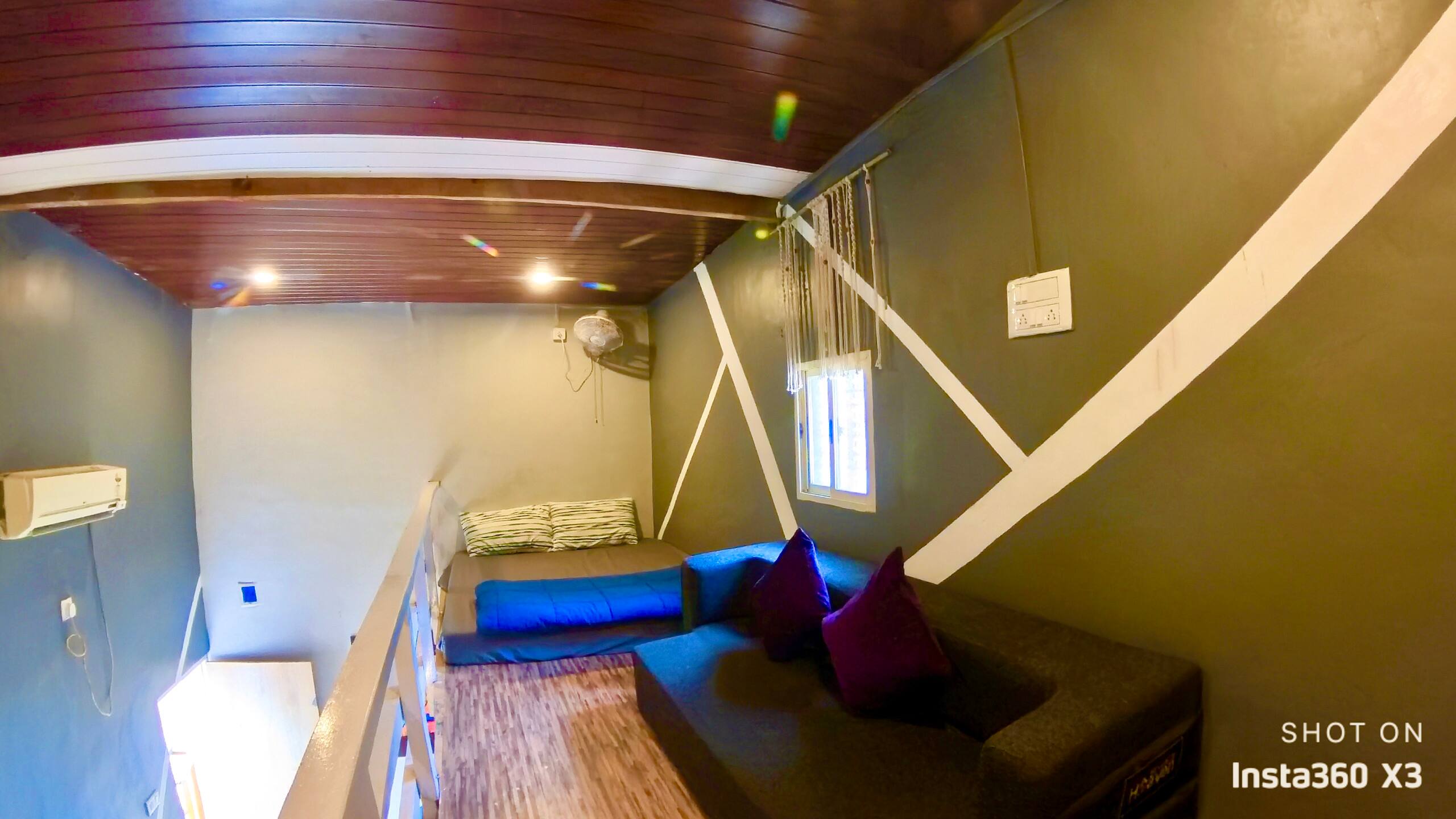 Indigo Beachfront Cottage - Tune of Ocean — photo 3