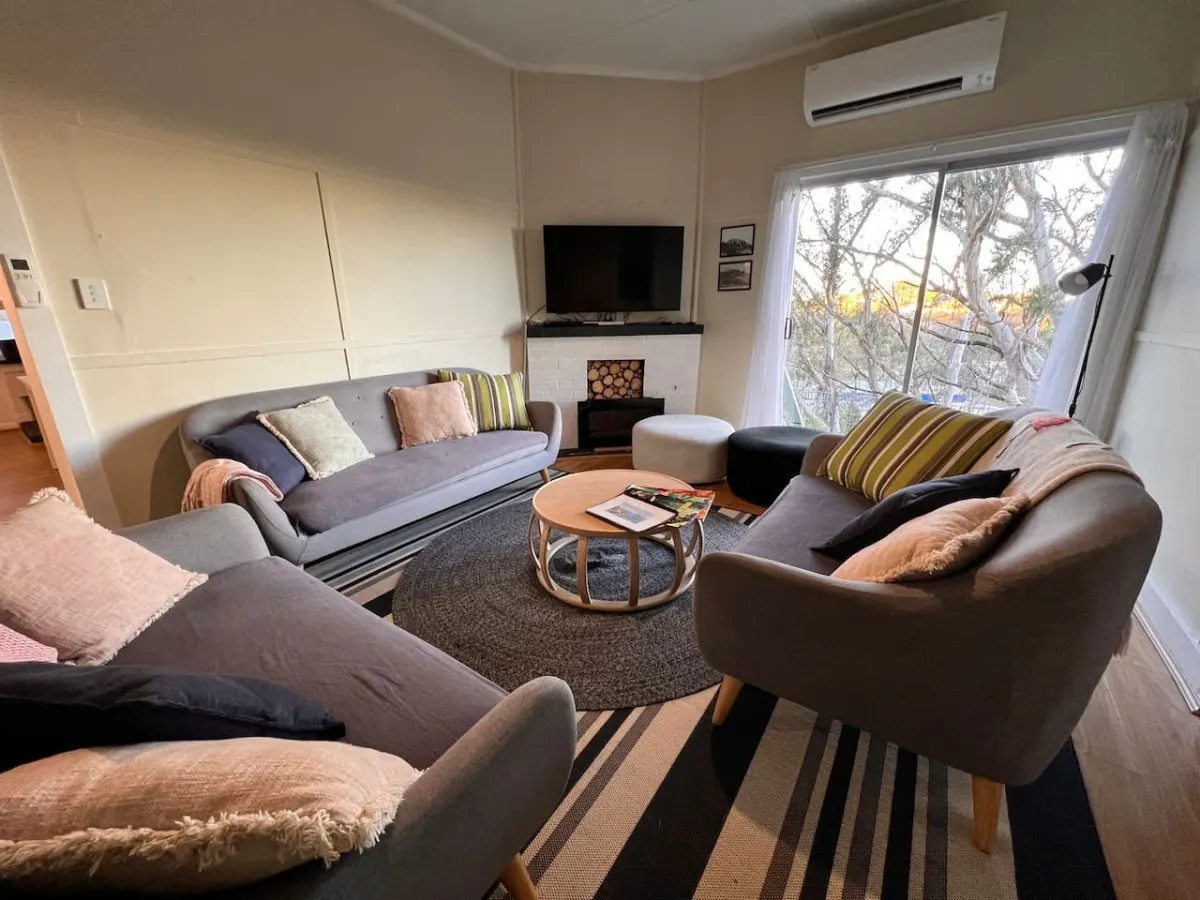 Pine Hill Cottage - shabby chic & peaceful haven 2