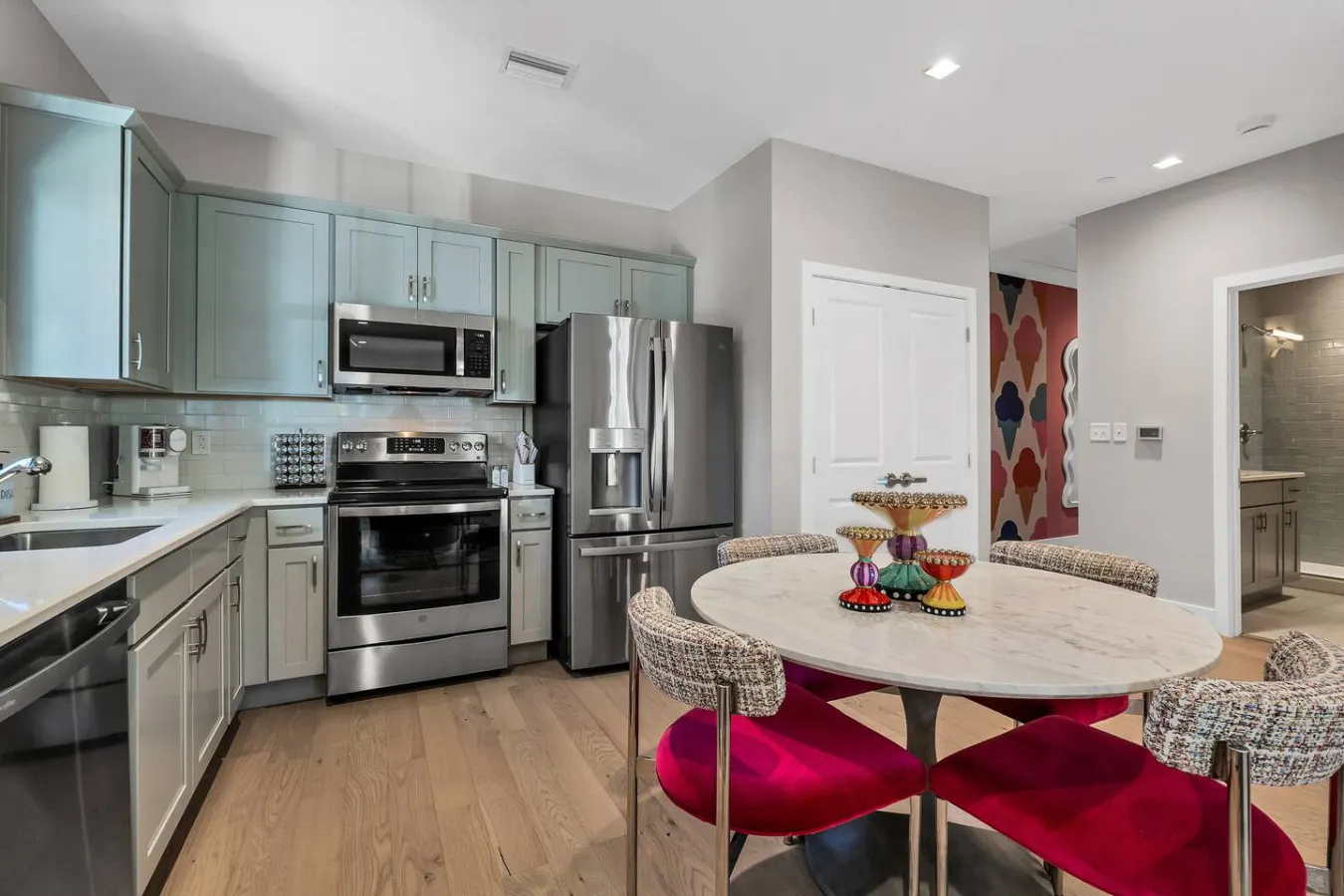 The Ice Cream Parlor Penthouse Suite 14