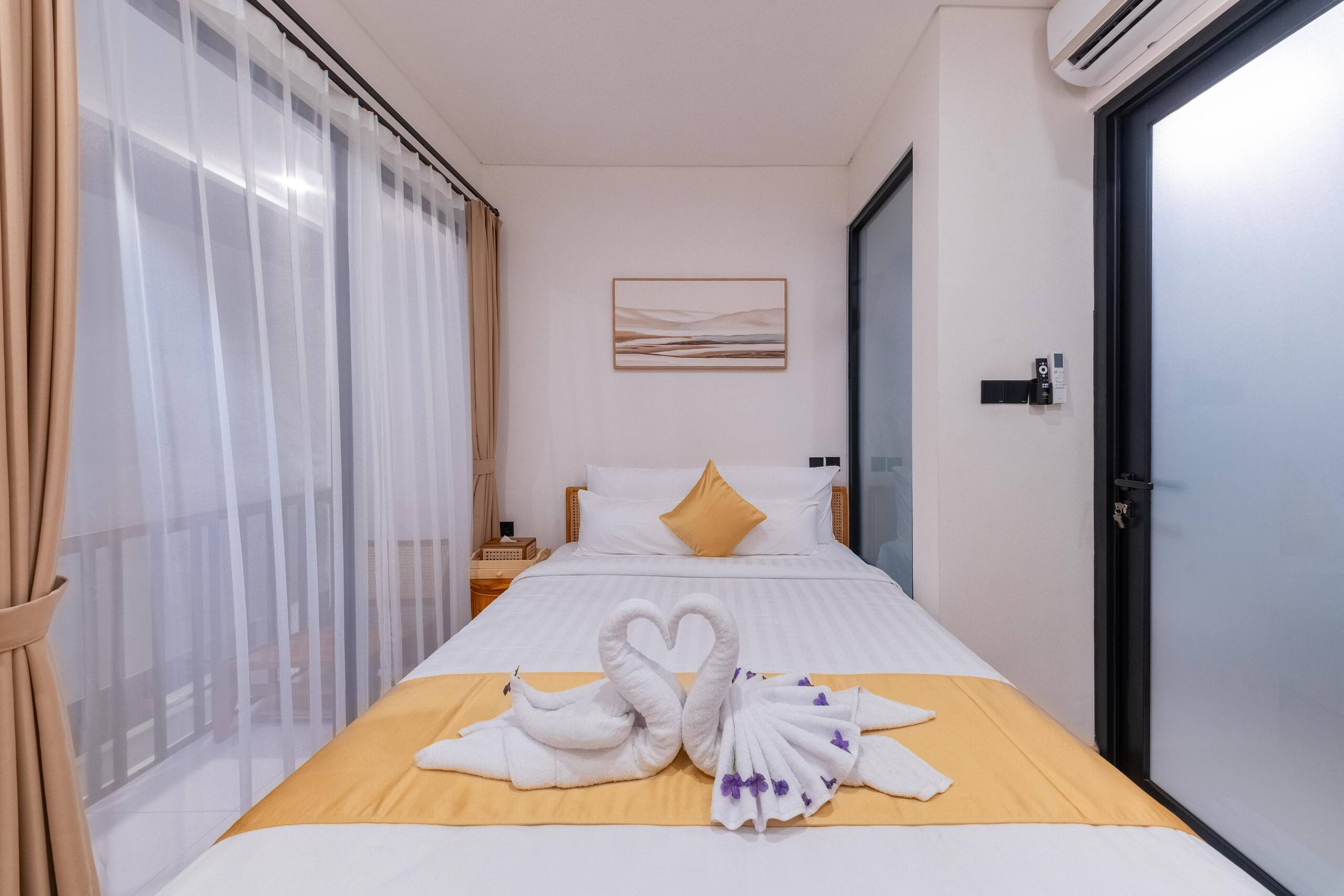 Digital Nomad Stay – Ensuite Room near Best Clubs 22