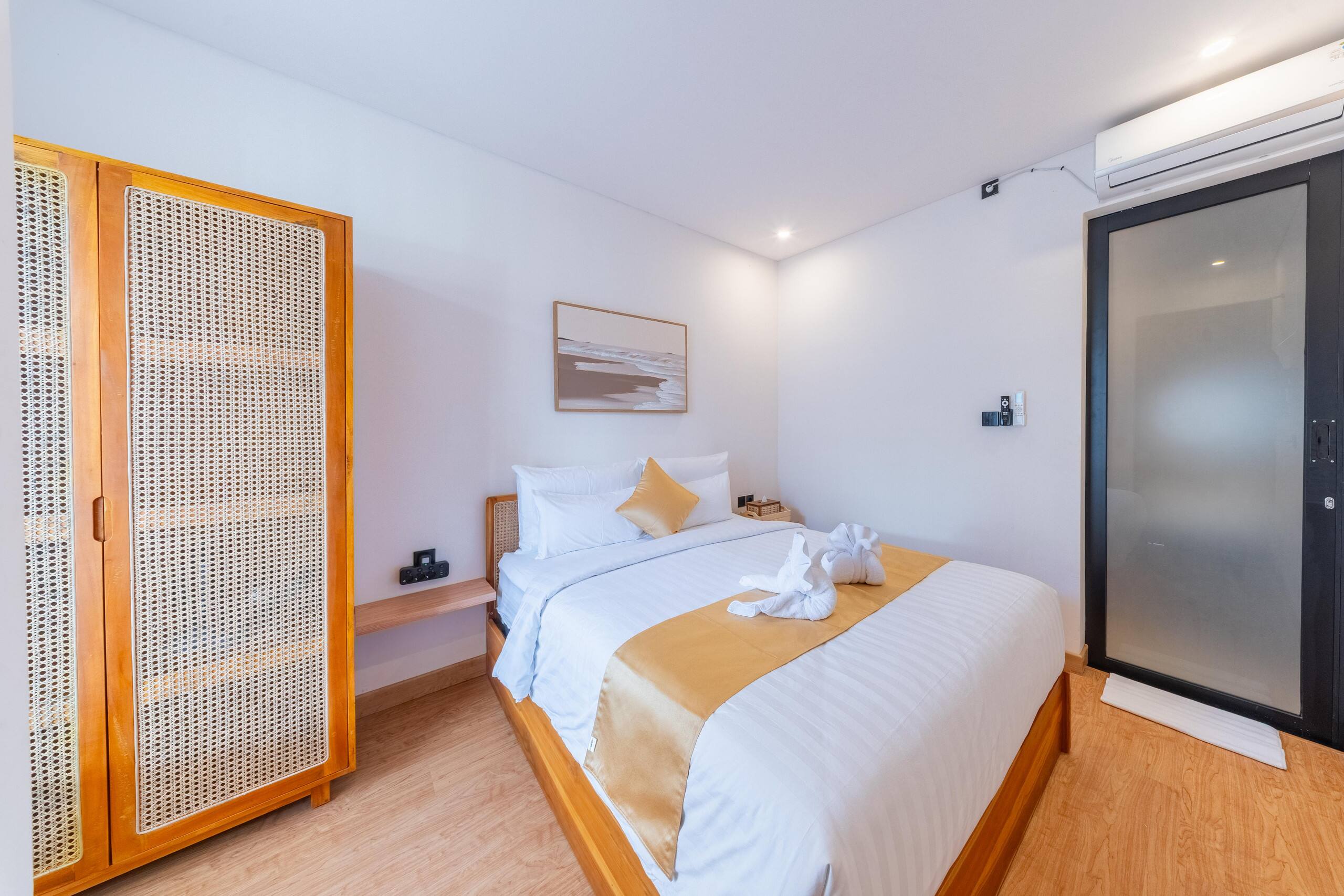 Digital Nomad Stay – Ensuite Room near Best Clubs 37