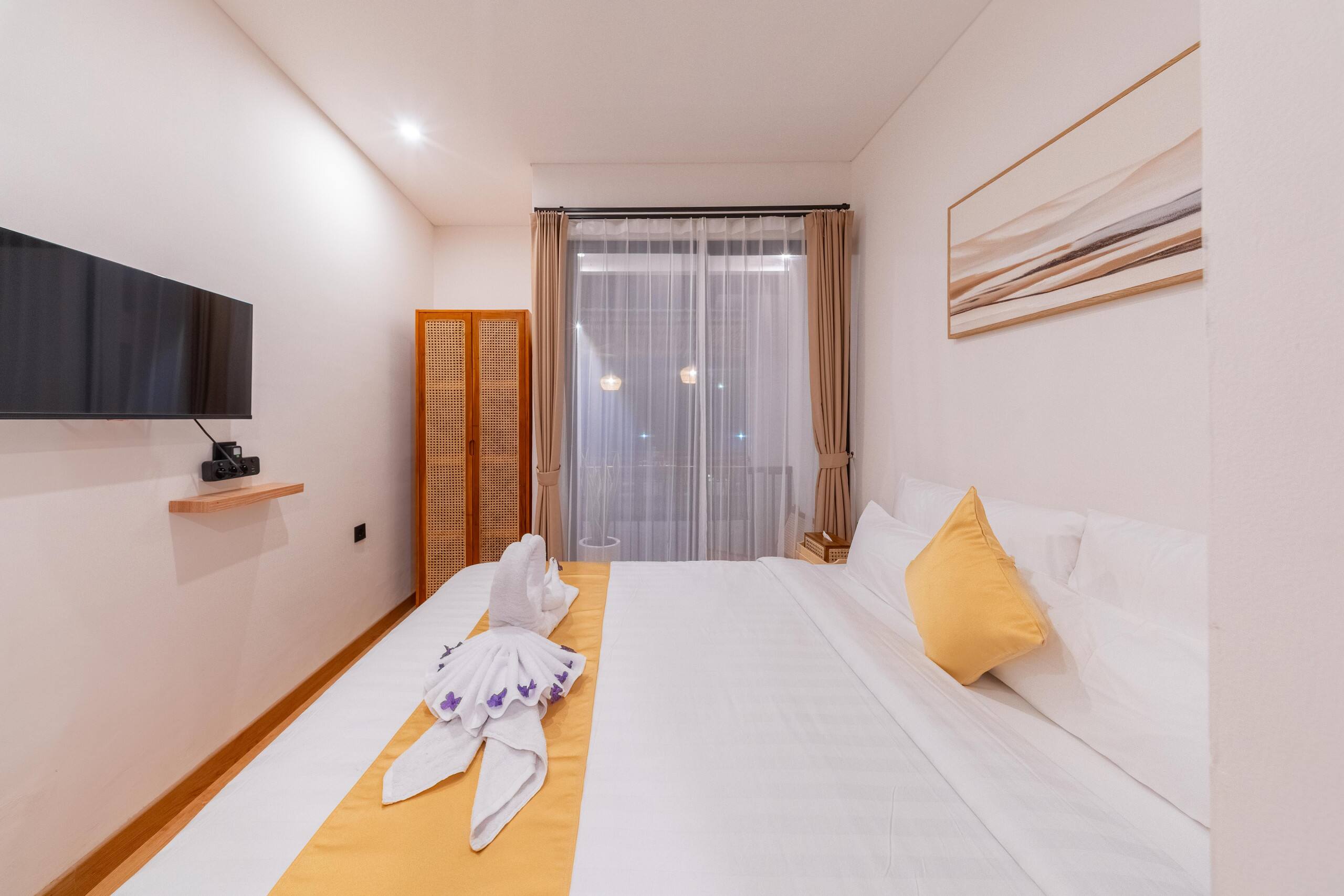 Digital Nomad Stay – Ensuite Room near Best Clubs 32