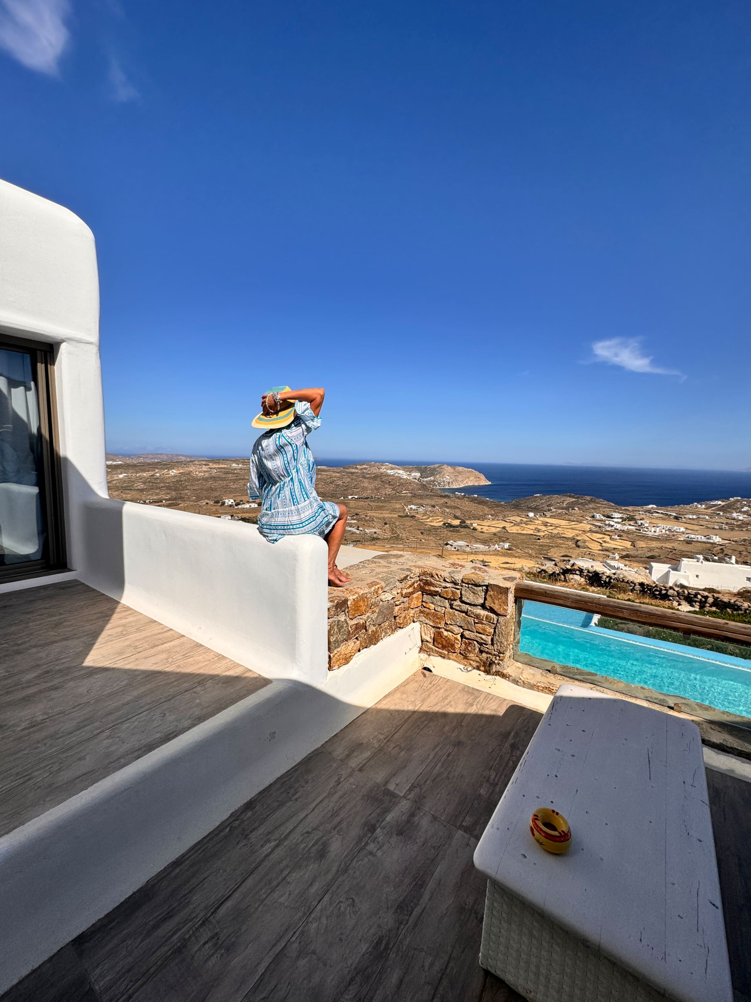 seaview suite/jacuzzi spa/Mykonos/amallini suites 16