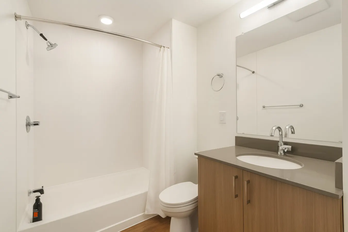 Five Points South Spacious 2BR w/ 2 Queens D5 16
