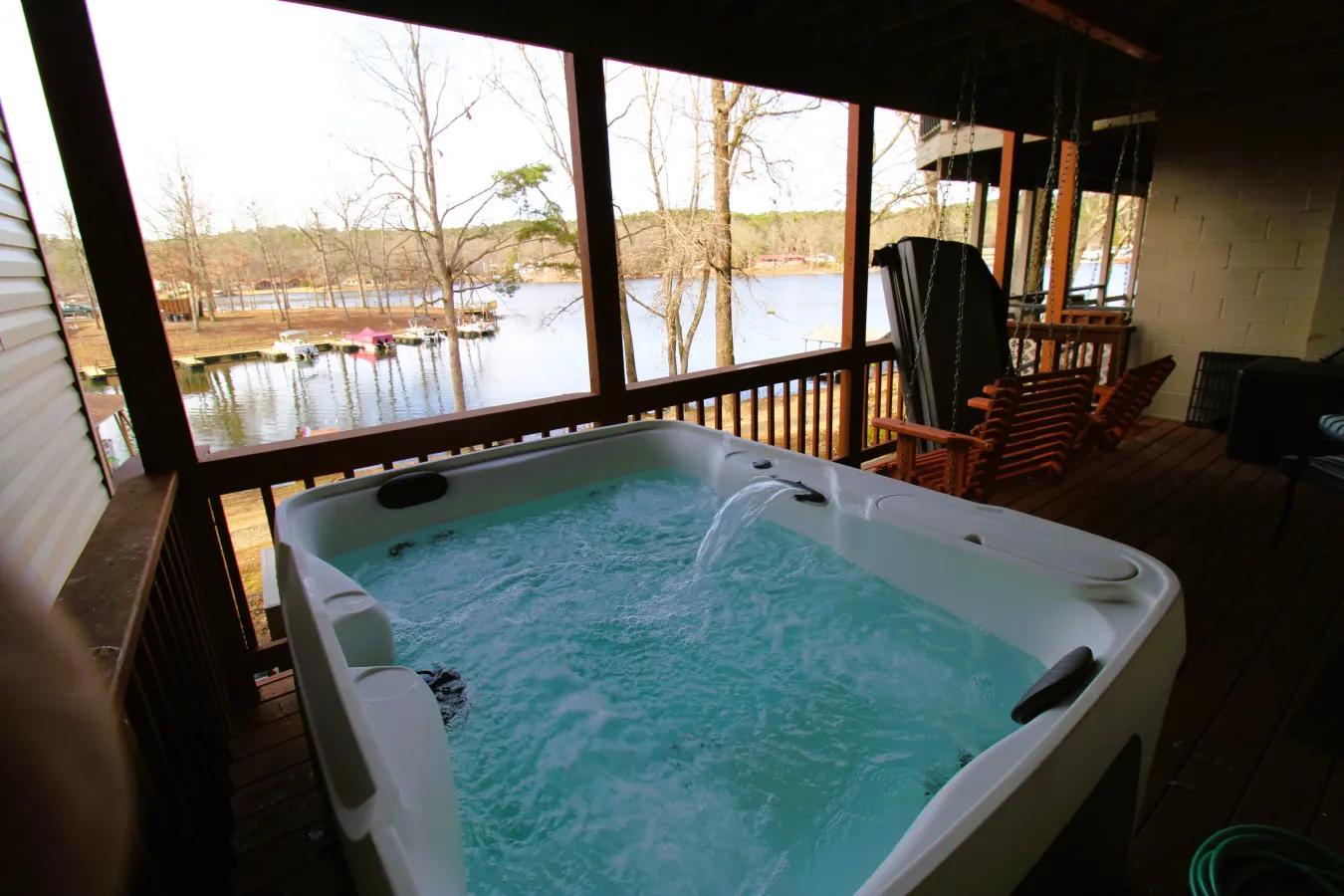 Amazing Lakefront Getaway — photo 3