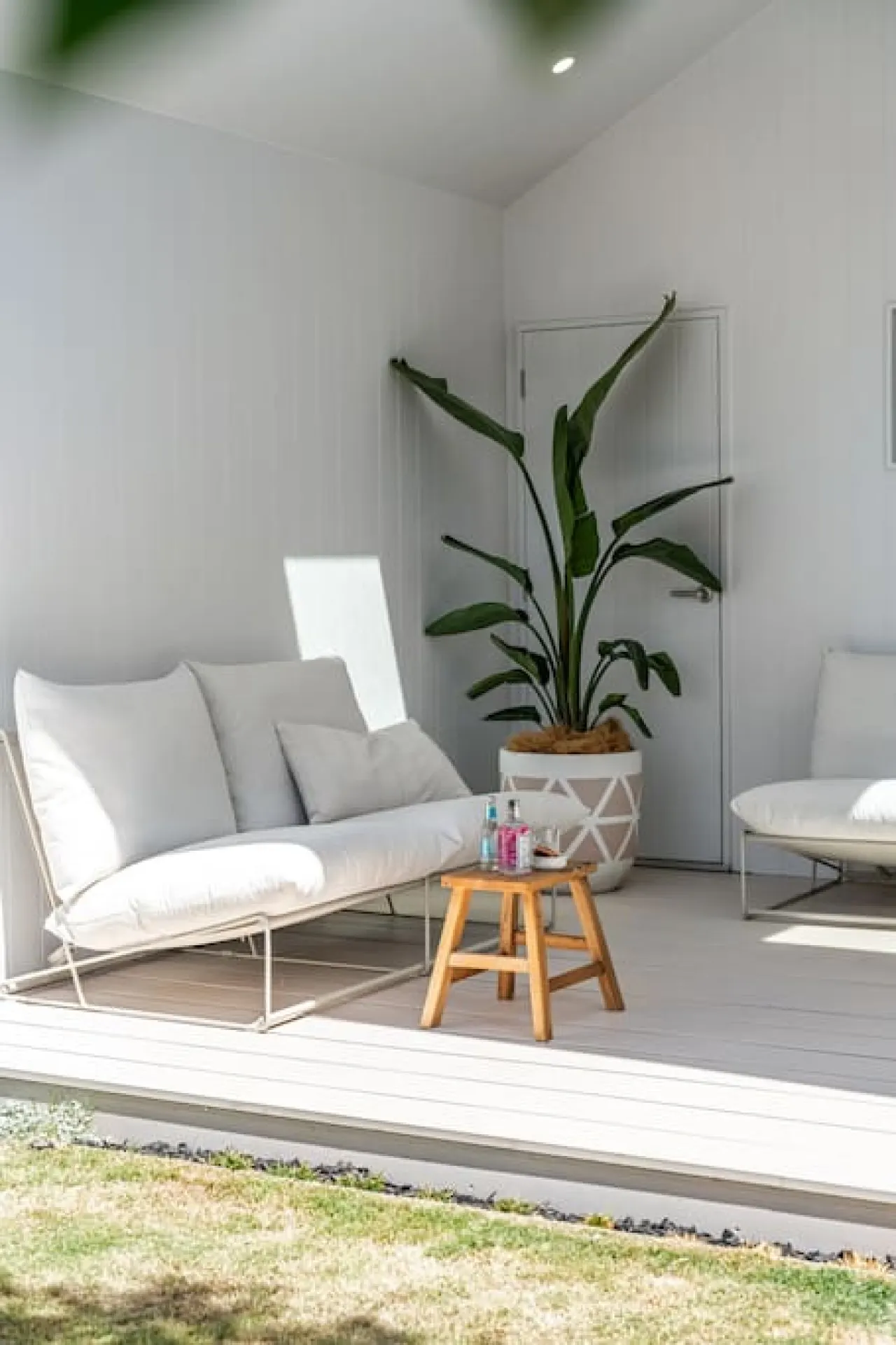 Marseille—Indoor-outdoor Living by the Beach 20