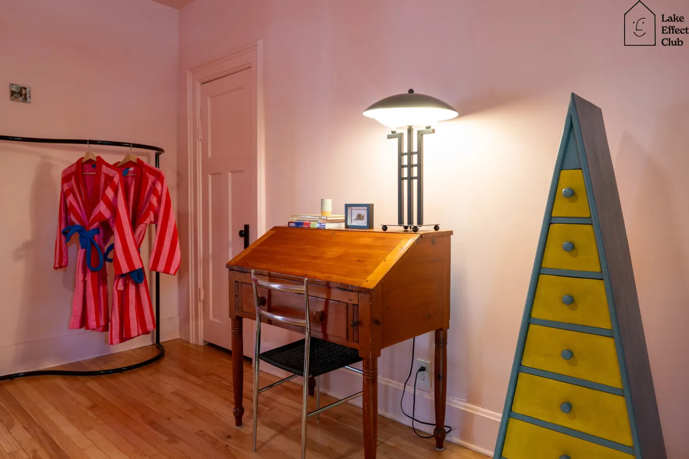 2BR Flat Near Brady St Lake Effect: The Sidney 19
