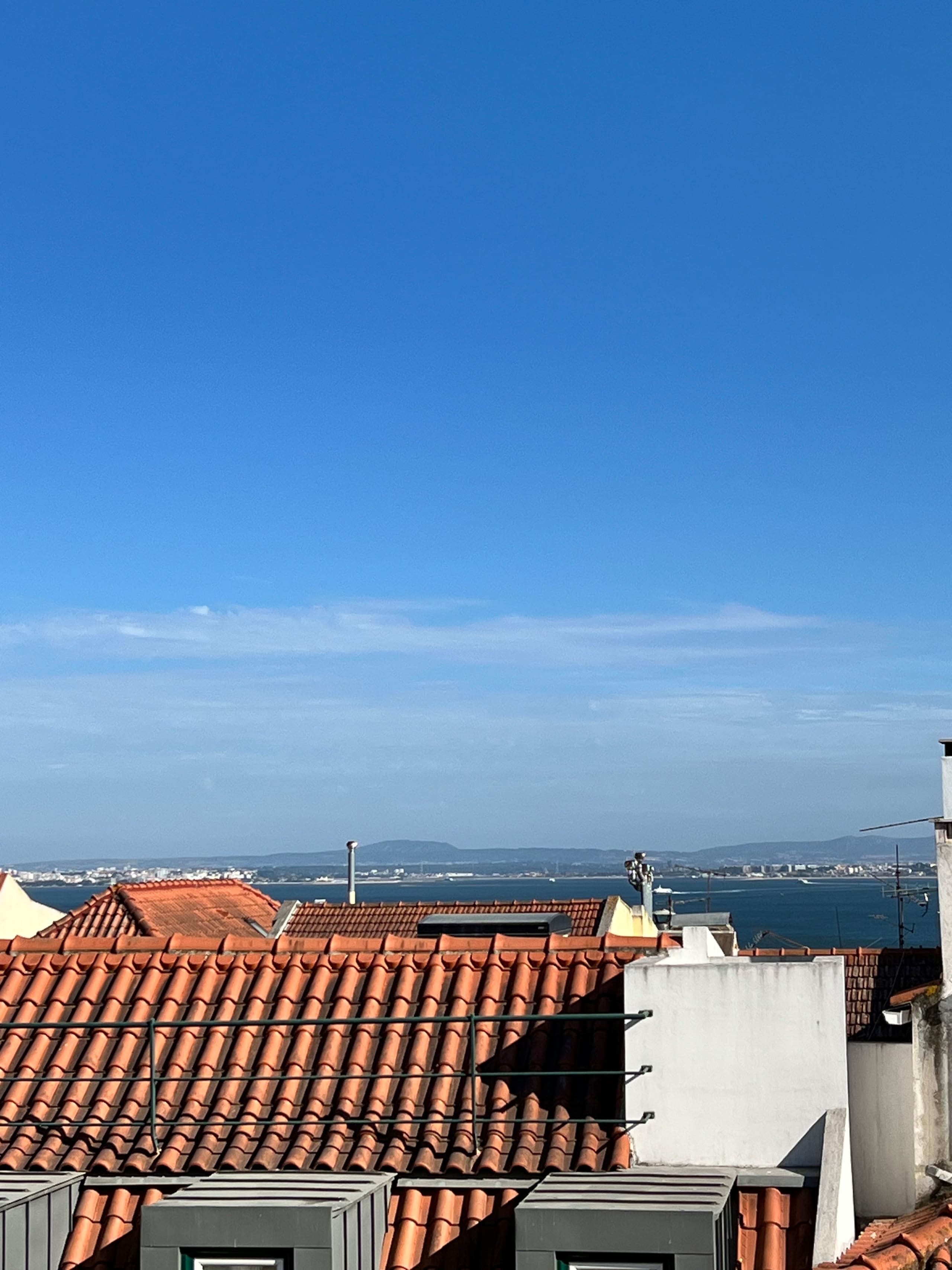 Estrela in the center of Lisbon, terrace & view of the Tagus 2