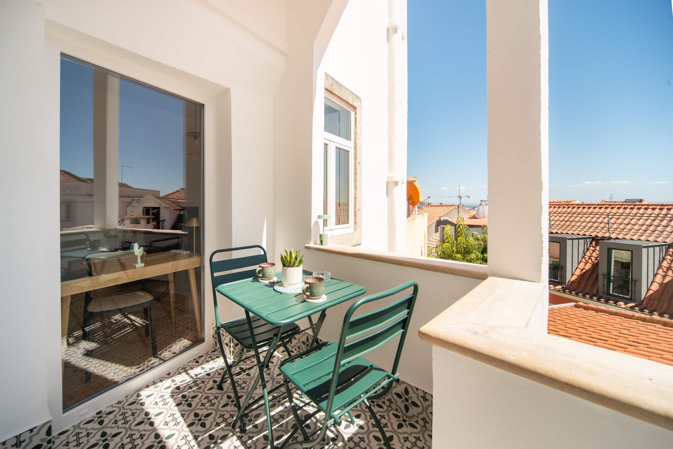 Estrela in the center of Lisbon, terrace & view of the Tagus 39