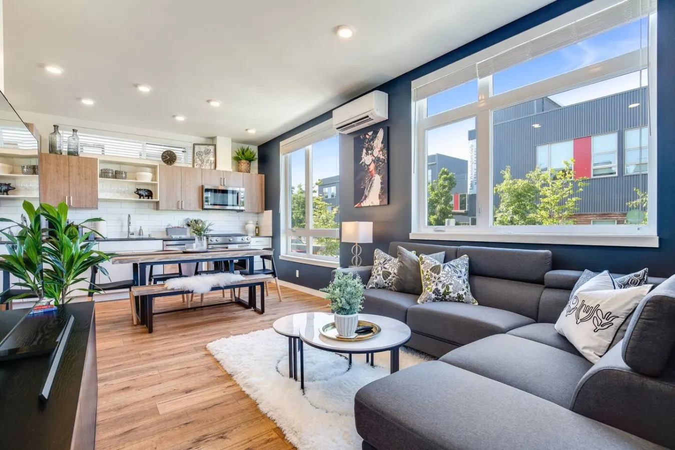 Stylish & Central Haven 8