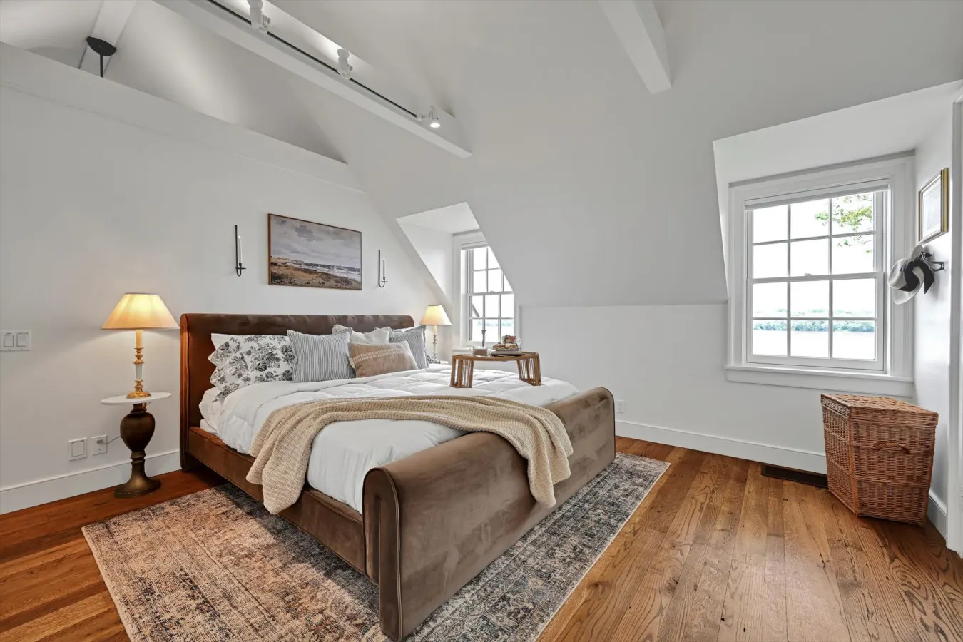 The Riverfront Boathouse Getaway 20