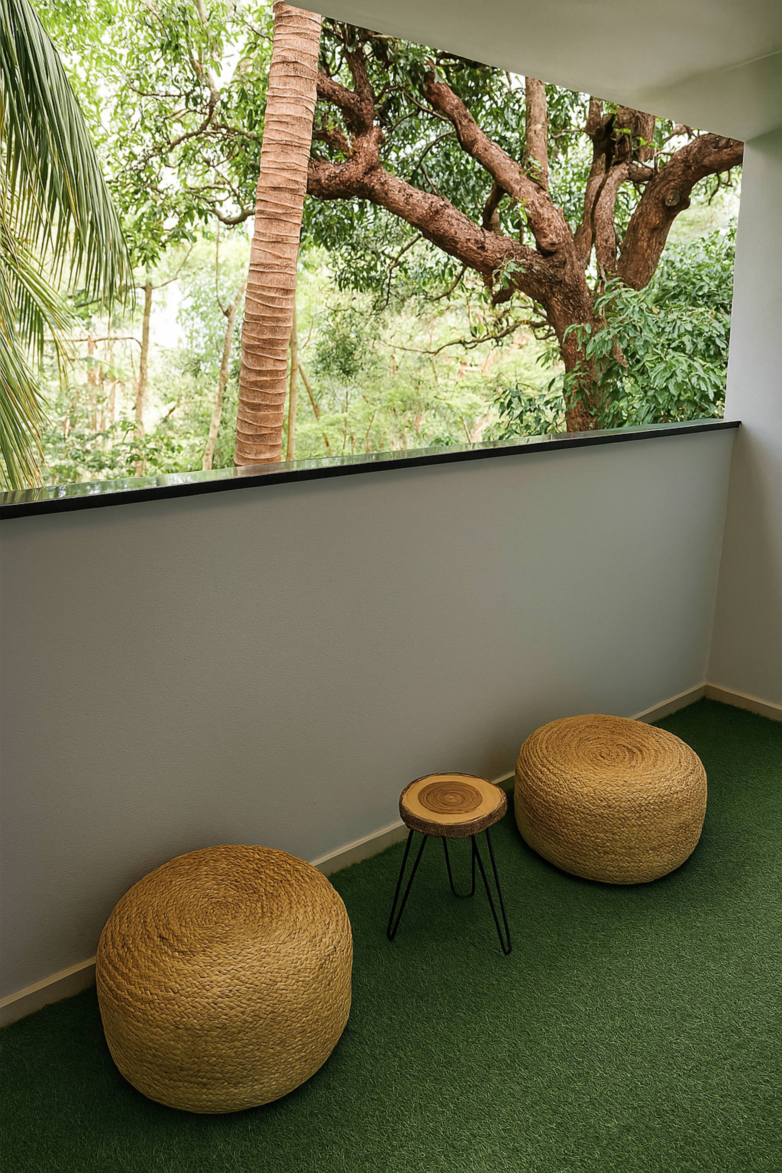Boho Paradise | Luxurious 2BHK Apt | Near Thalassa 16