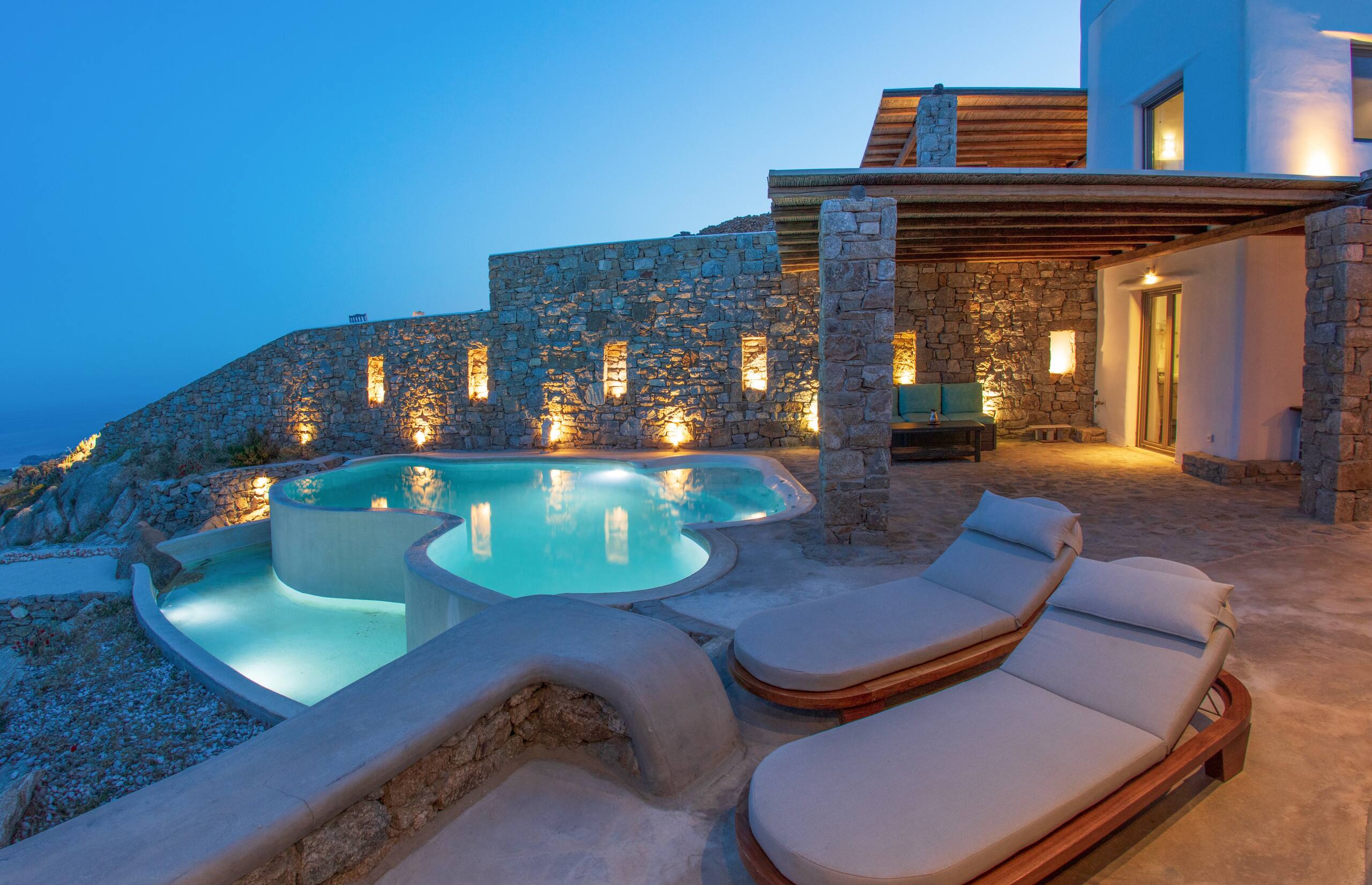 seaview suite/private pool/Mykonos/amallinisuites 30