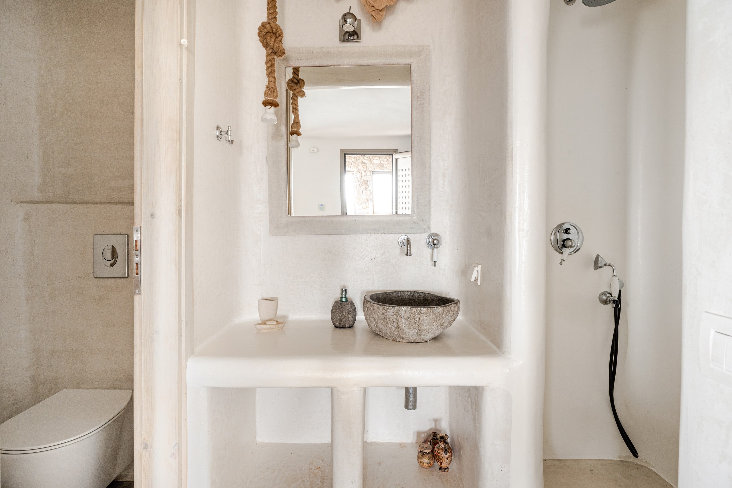 seaview suite/private pool/Mykonos/amallinisuites 24