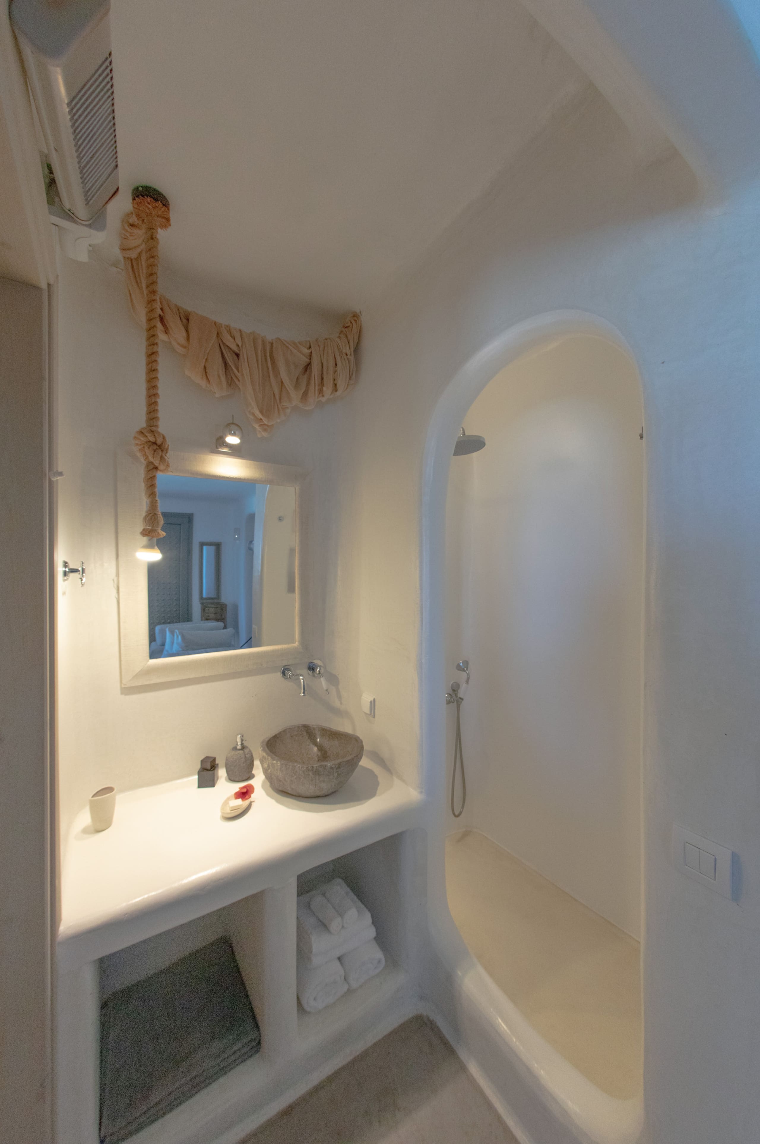 seaview suite/private pool/Mykonos/amallinisuites 22