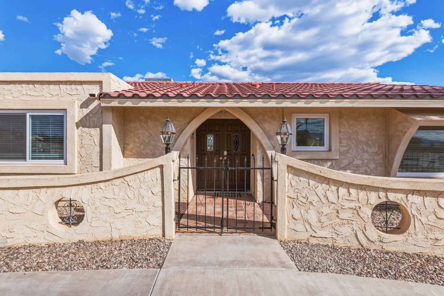 Close to downtown! Pool | 3bd | Sleeps 8 — photo 4