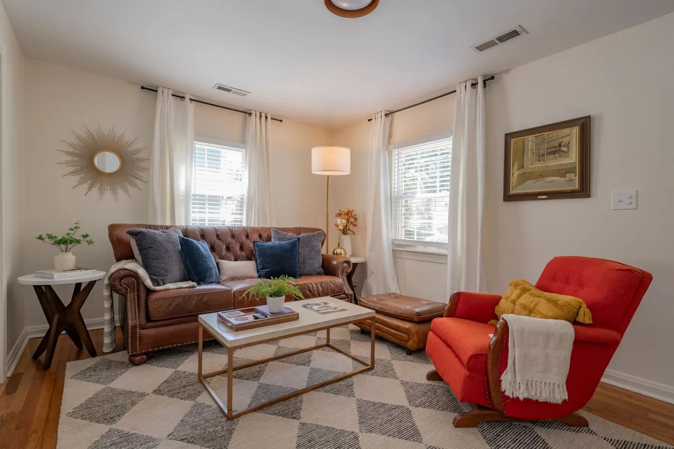 Cozy 3BR Home KING Bed ONLY 8-Min to LU! 9