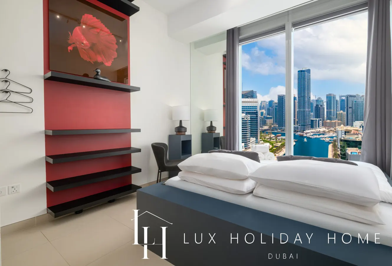 LUX 52 42 Deluxe Marina View Suite 3 13