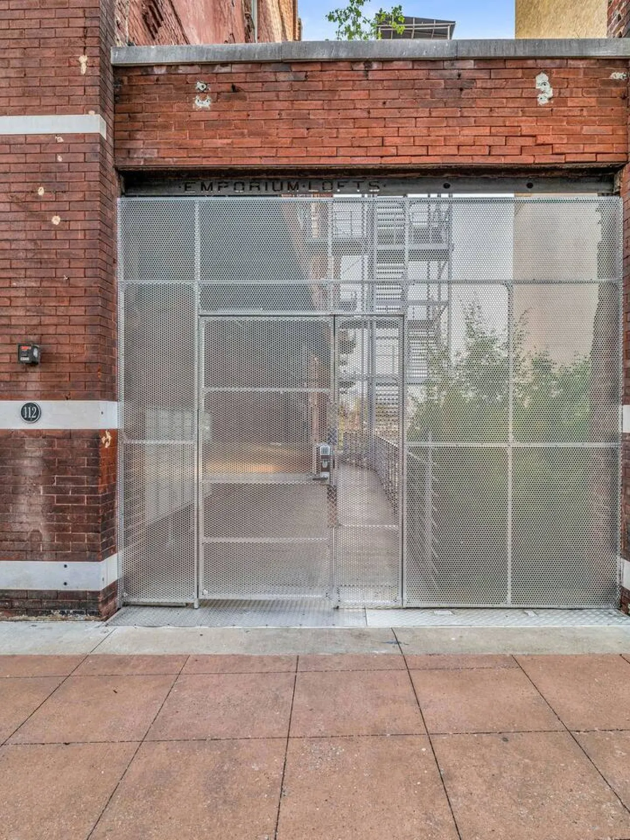 Modern Industrial Loft Walk Anywhere Downtown 9