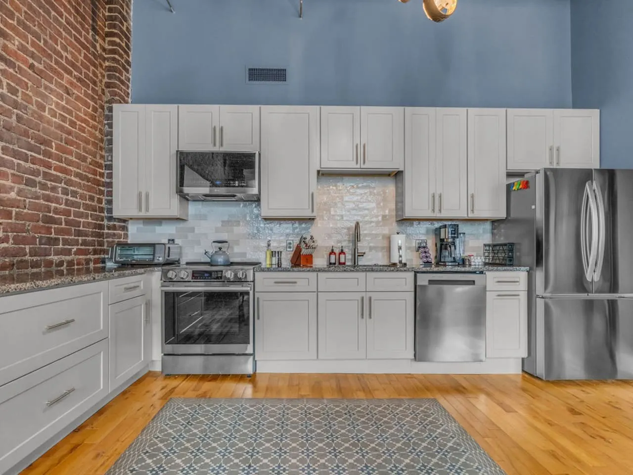 Modern Industrial Loft | Walk Anywhere Downtown — photo 4