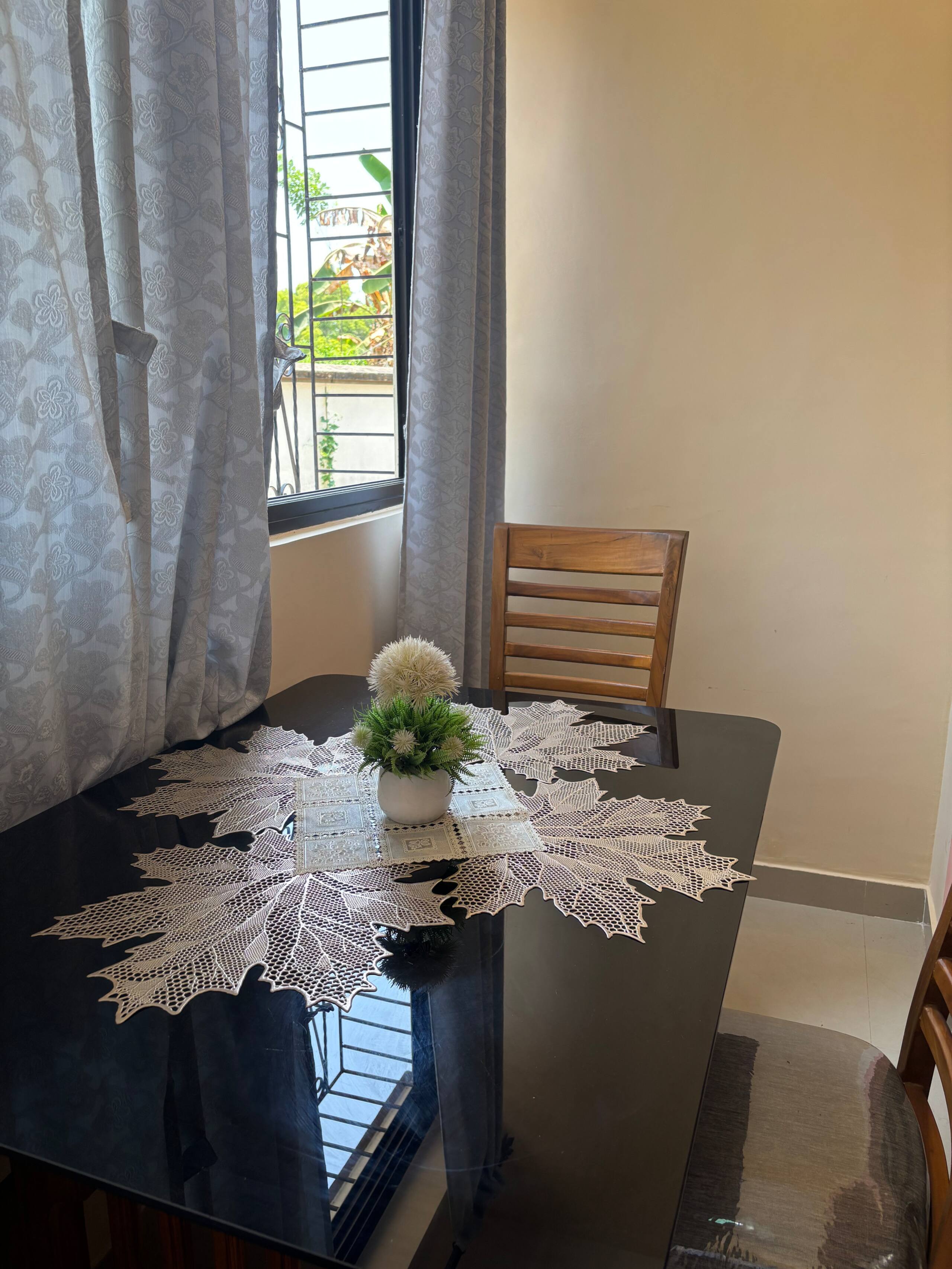 * Furtado's condo * 12