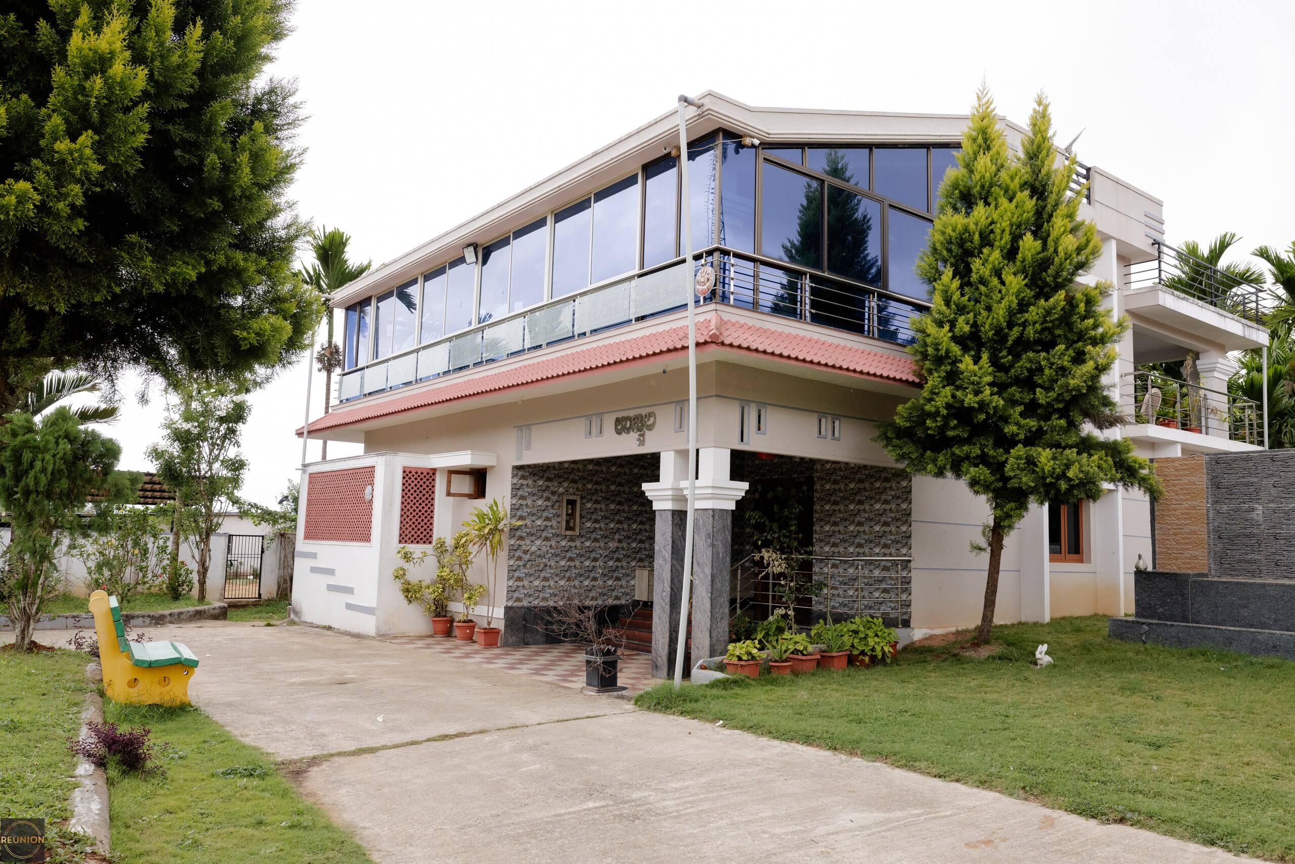 Reunion Serene Villa