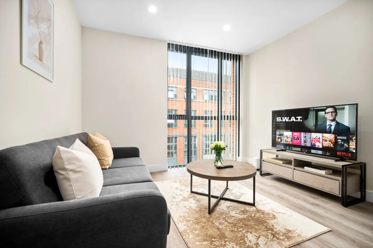 Stylish 2 Bed Apartment - Smart TV - WIFI - Jewellery Quarter 14