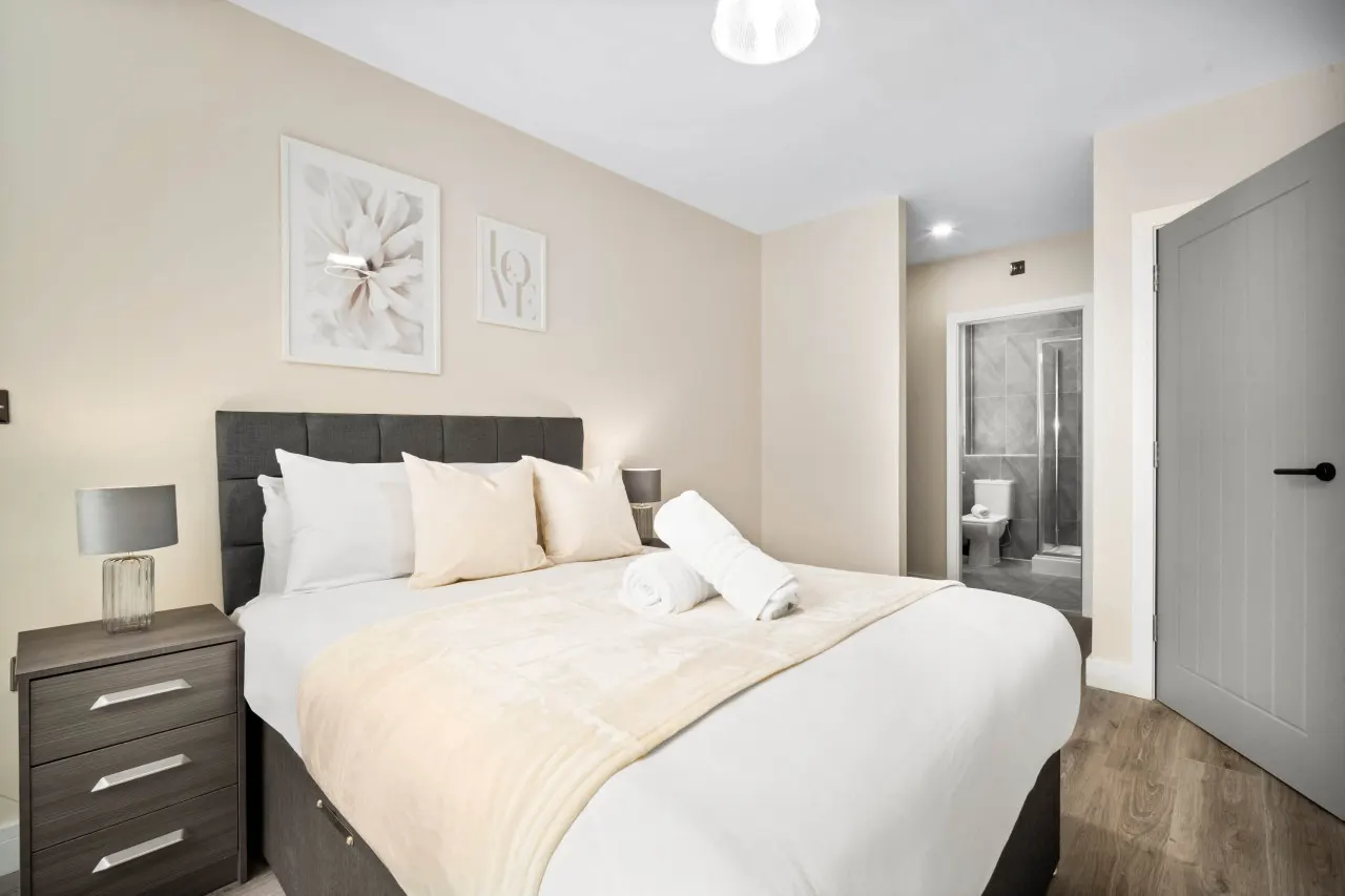 Stylish 2 Bed Apartment - Smart TV - WIFI - Jewellery Quarter 15