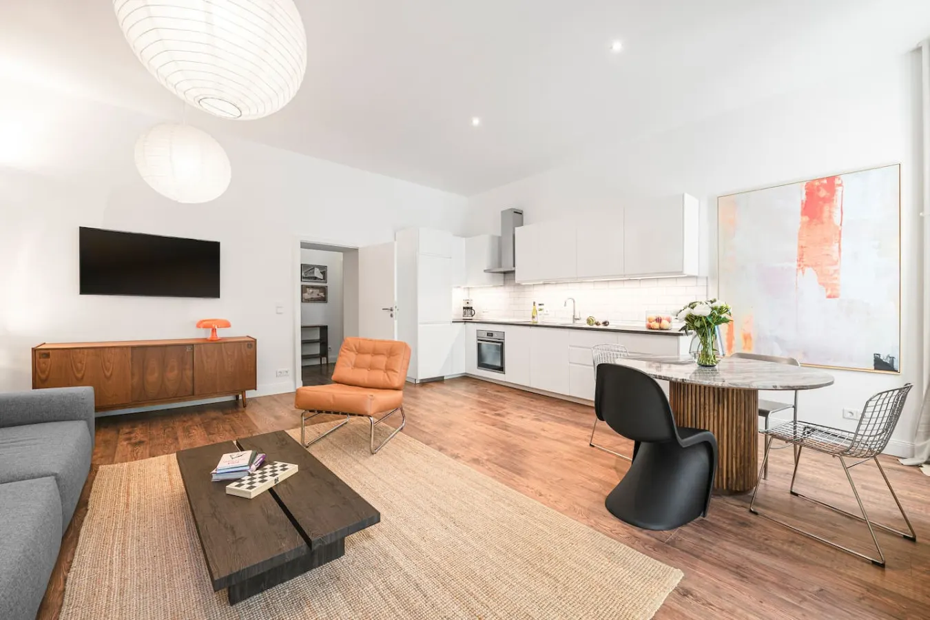 One-Bedroom Apartment in Friedrichshain (LUME One) — photo 5