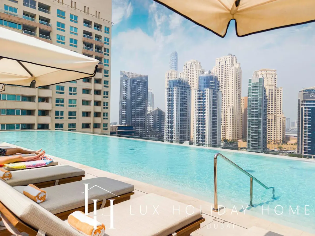 LUX The Vida Marina Residence 3 9