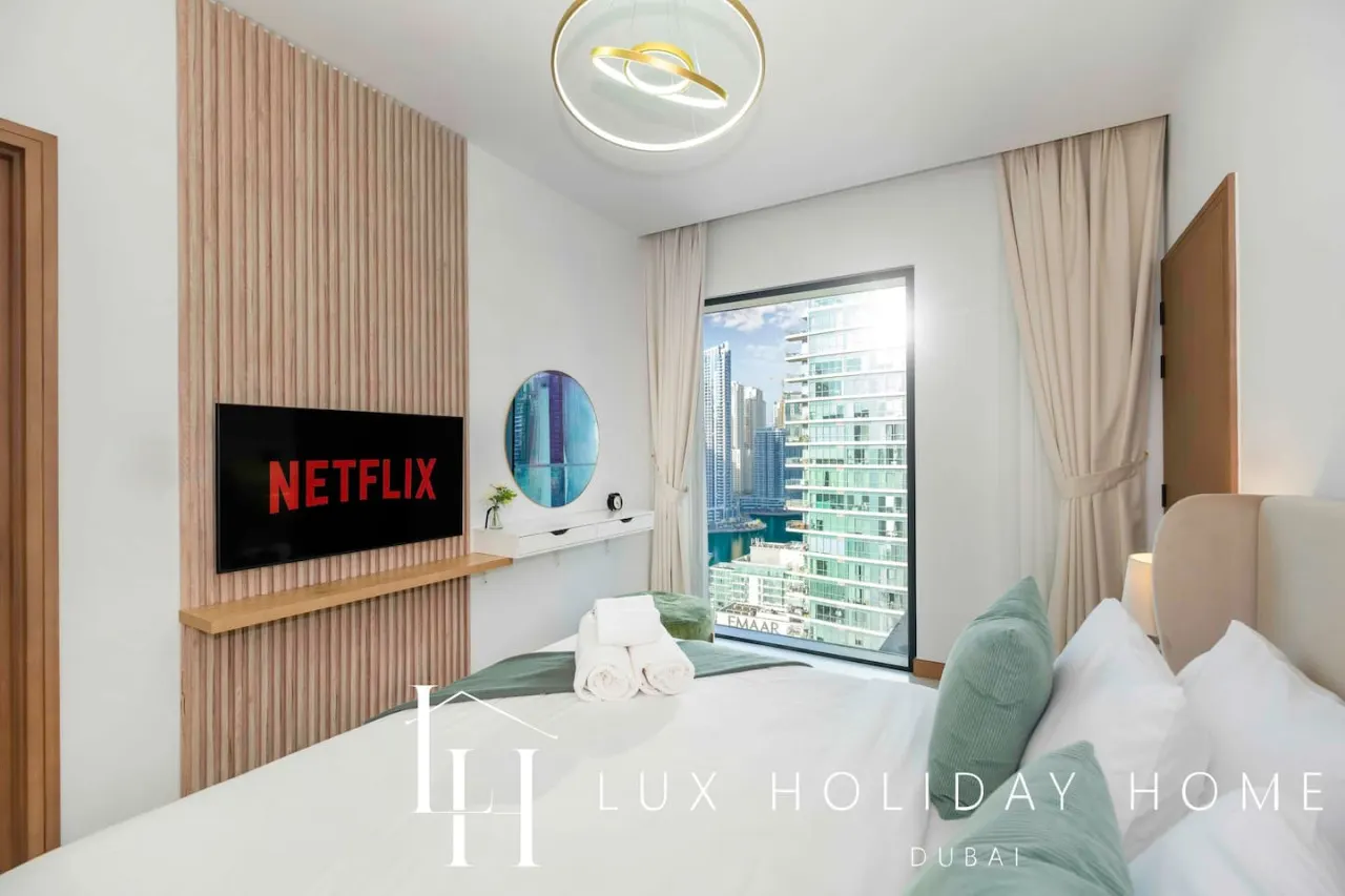 LUX The Vida Marina Residence 3 14