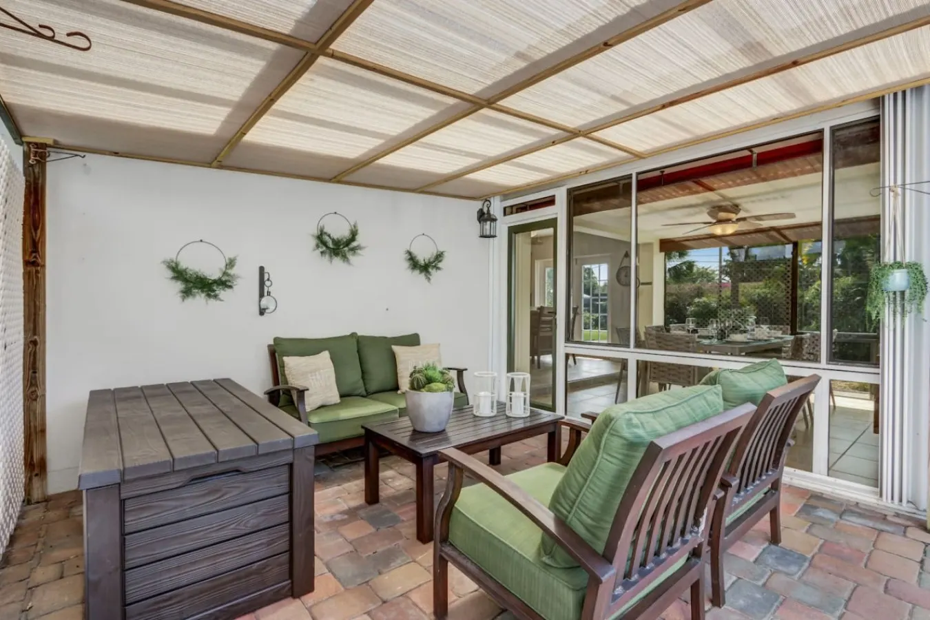 Monthly - Work & Play Retreat. Private Office. 1GB Internet 15