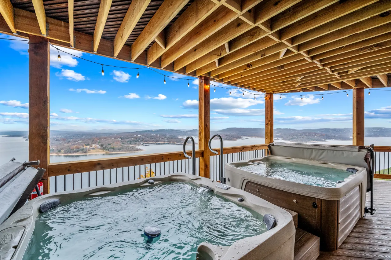 Cliffwater: Private Pool, Hot Tubs, Sleeps 37 2
