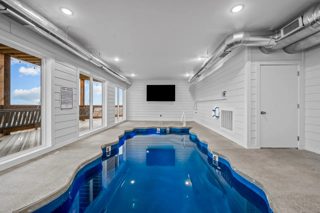 Cliffwater: Private Pool, Hot Tubs, Sleeps 37 5