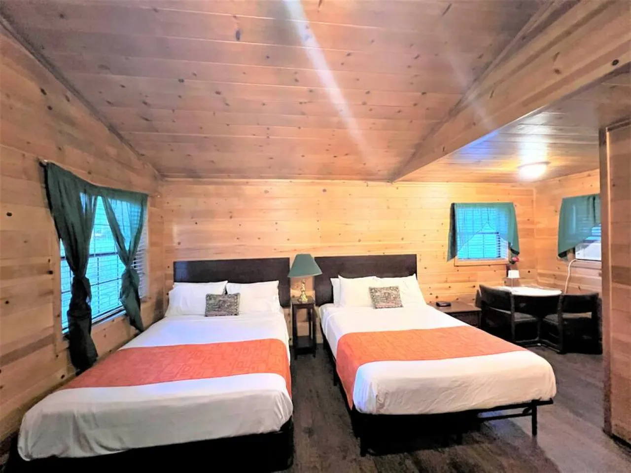 Secluded 2Bd Suite w/ Hot tub! - Bear Manor #10 16