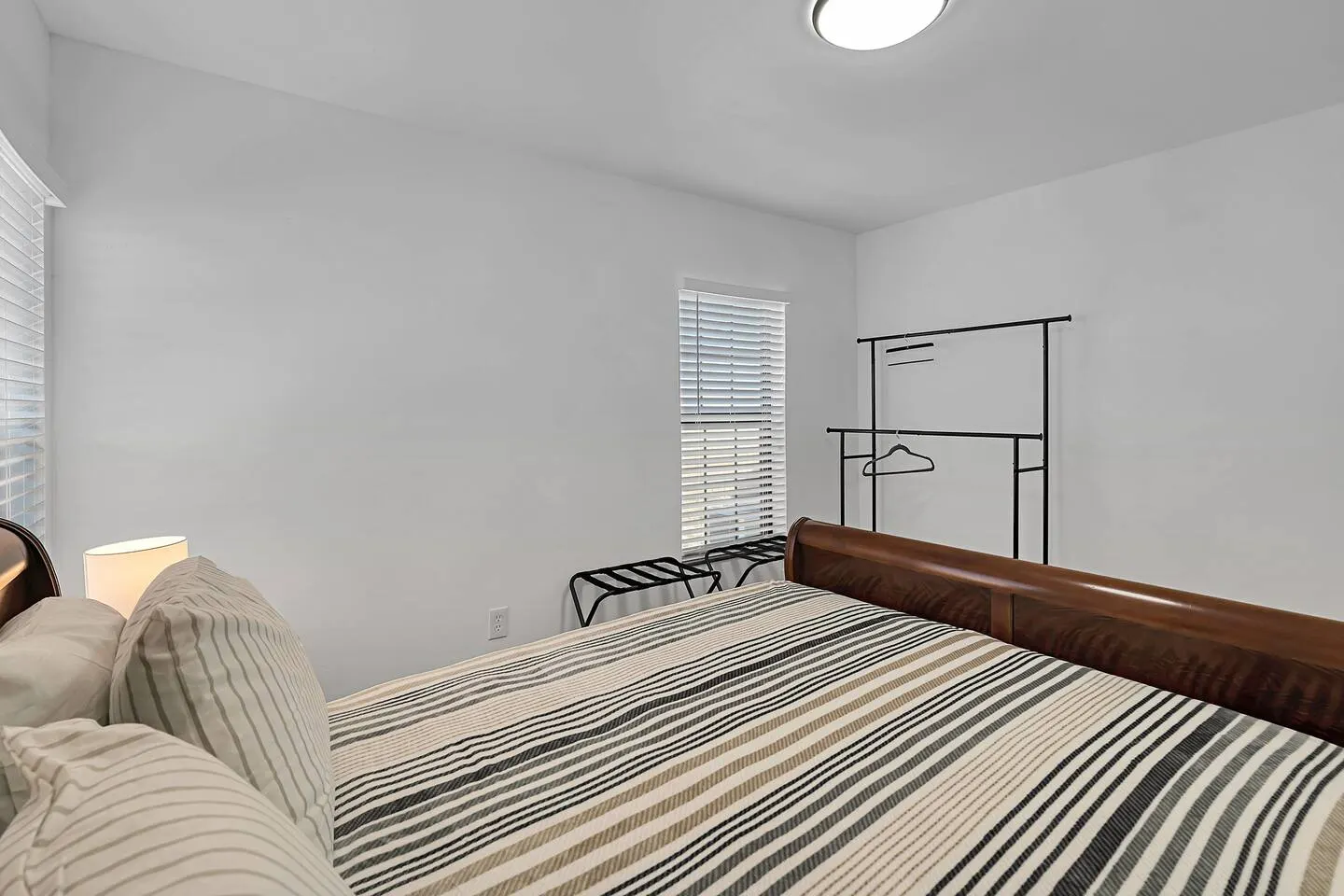 Serenity Bungalow- Midterms Welcome 20