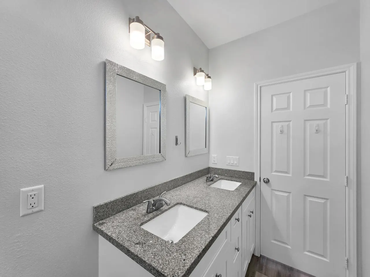 Beach Bum, Bolivar Peninsula, Sleeps 14, 4 Bedrooms, In Town, Pet & Kid Friendly, Walk to Beach, Fully Fenced Back Yard 20