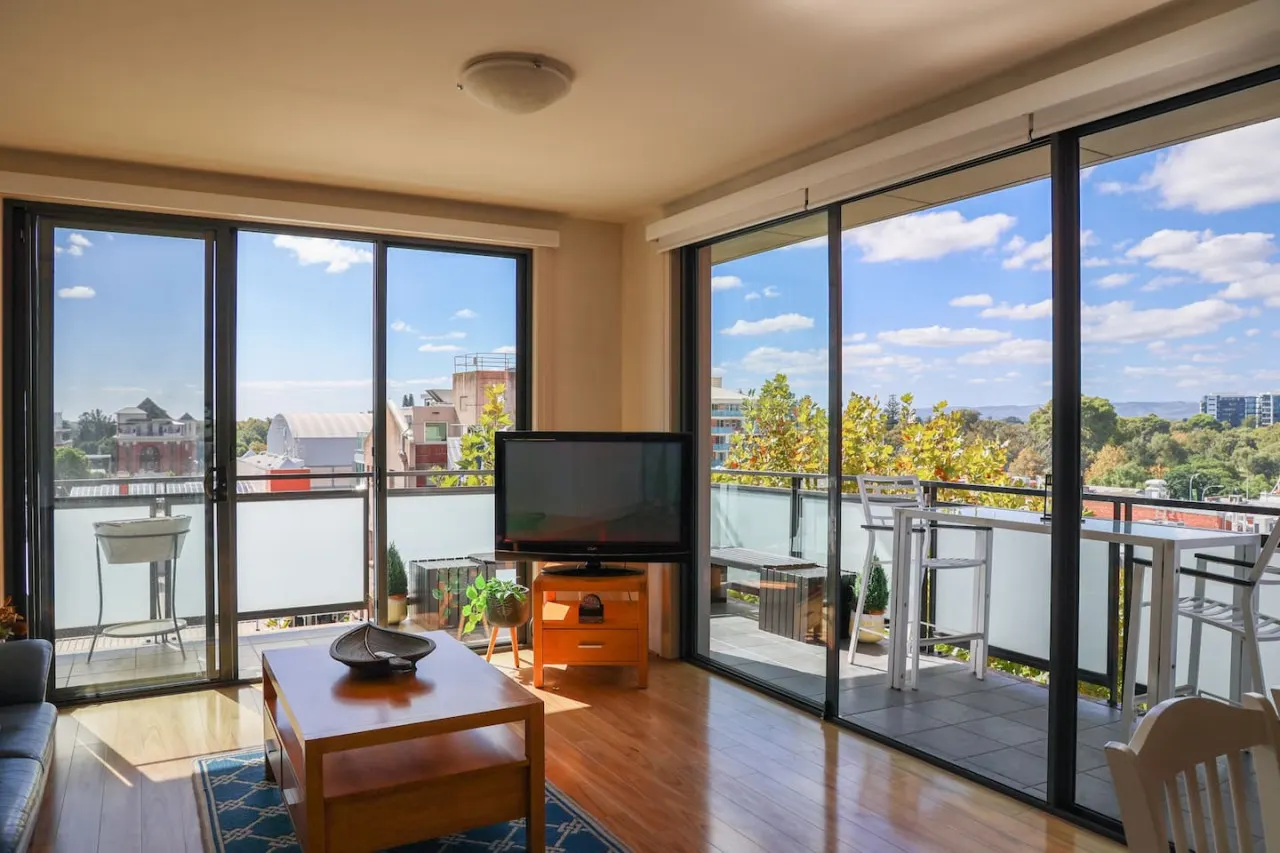 The East-Ender 1BR Balcony City View 13
