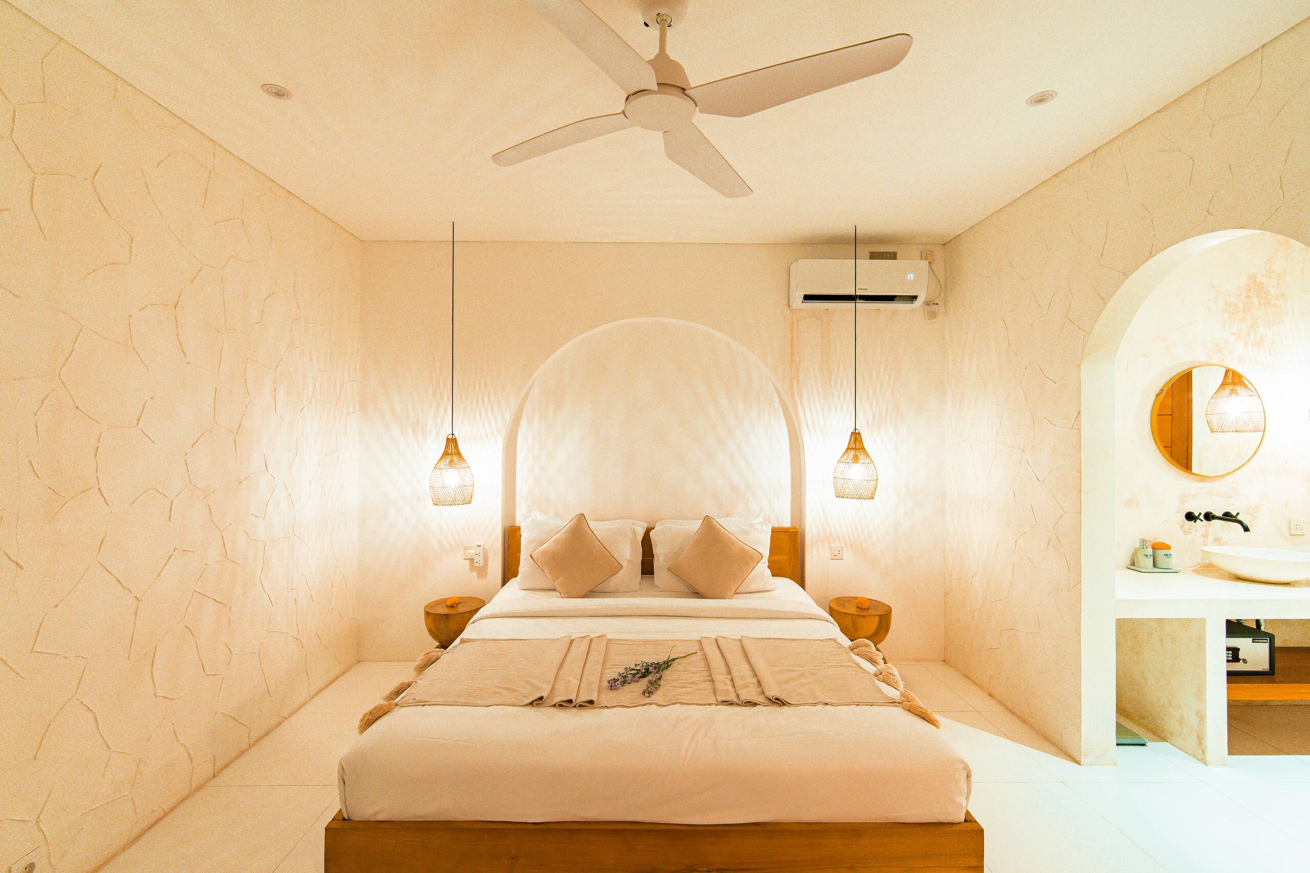 Romantic Designer Villa in Canggu, Bali 31