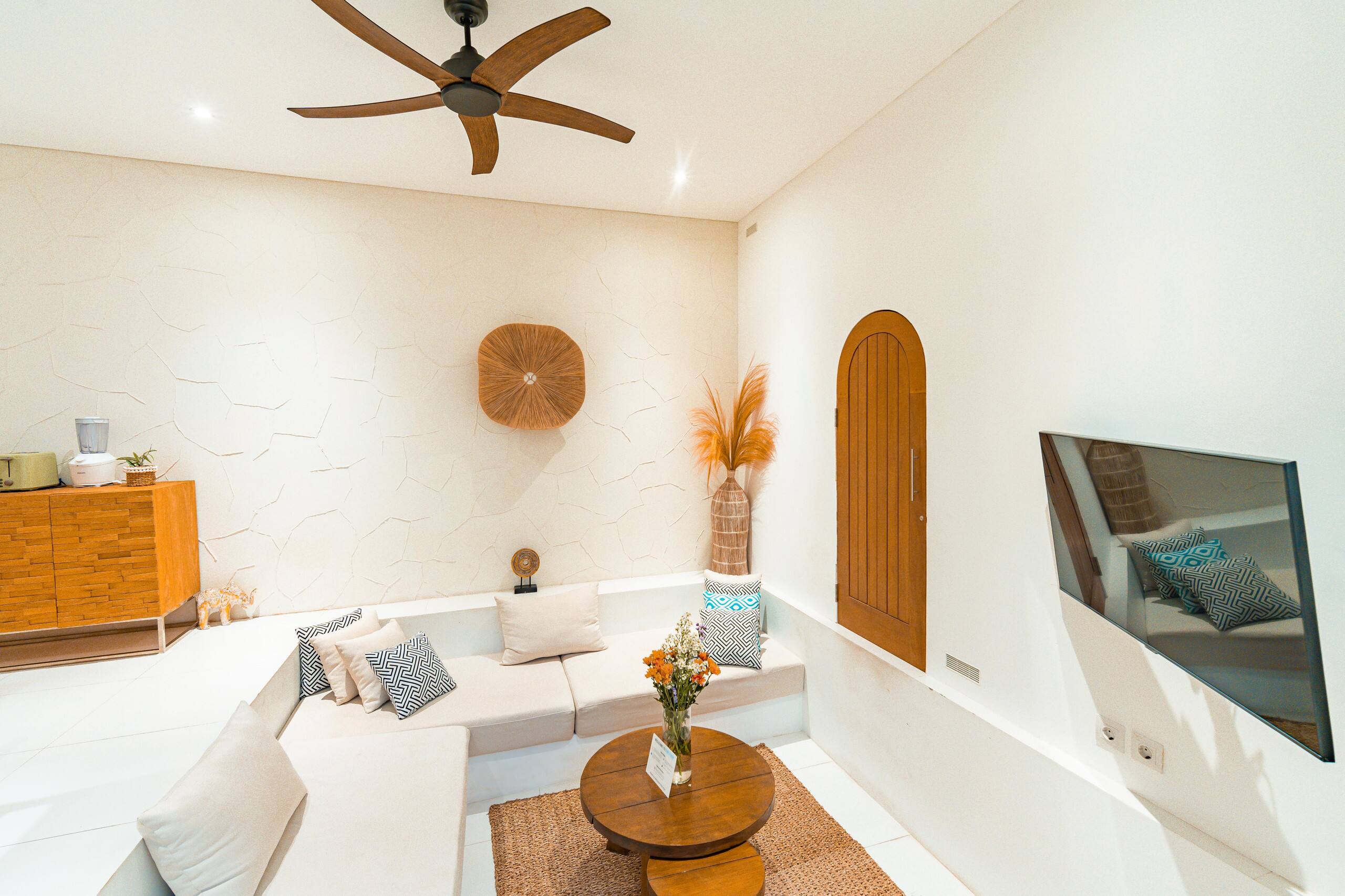 Romantic Designer Villa in Canggu, Bali 15