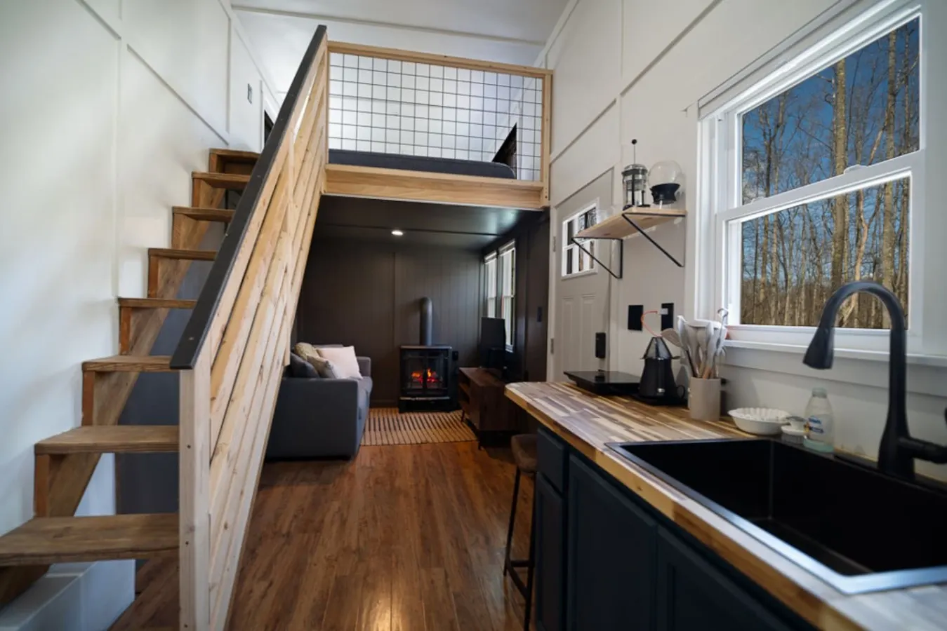Peaceful Hideaway Sauna, Fireplace, Fenced Yard 13