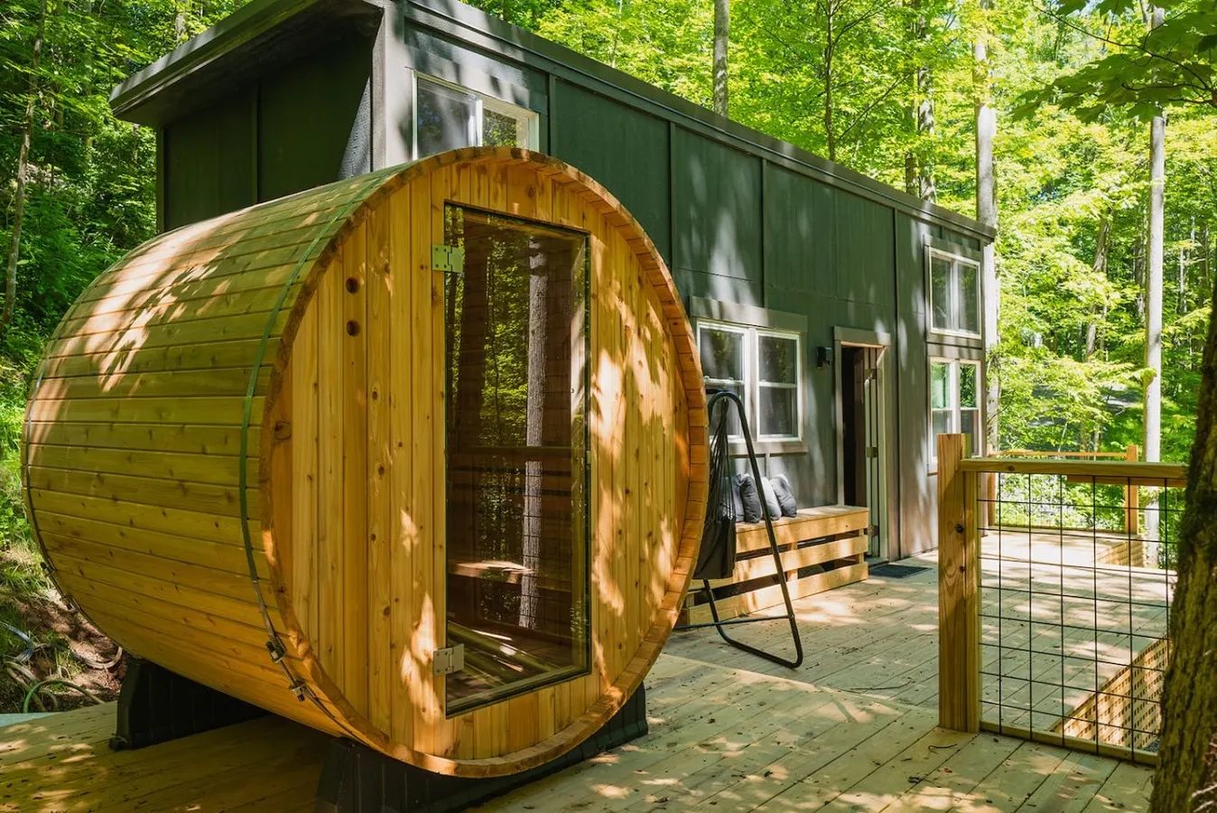Peaceful Hideaway Sauna, Fireplace, Fenced Yard 3