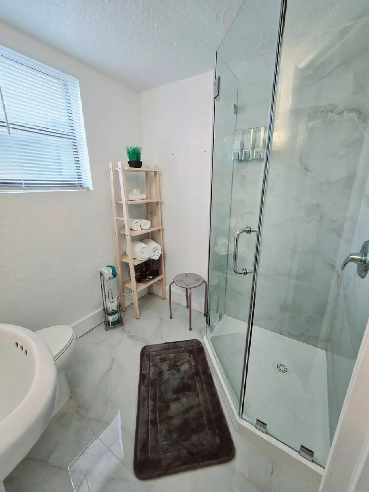 Stylish Miami 1BR - King Bed 11