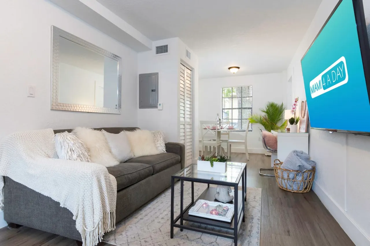 Stylish Miami 1BR - King Bed 16
