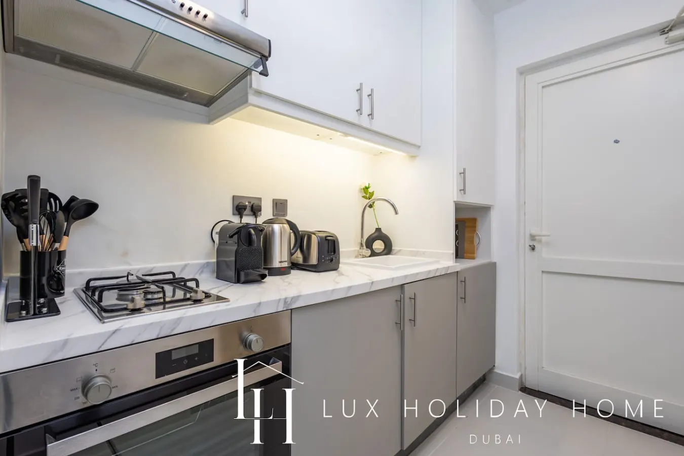 LUX The Palm Sea View Studio 10